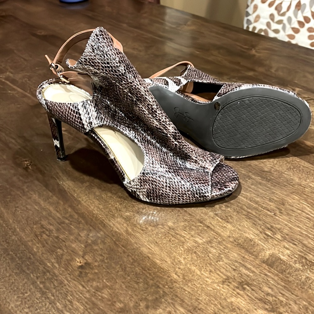 Very soft snakeskin, casual, 4” heel.
